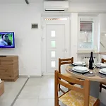 Apartmaji S Pogledom Na Morje Zm -sea View Zm