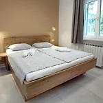 아파트 Apartmaji S Pogledom Na Morje Zm -sea View Zm 포르토로즈