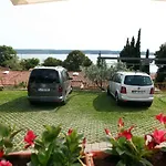 Apartmaji S Pogledom Na Morje Zm -sea View Zm 아파트 *
