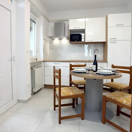 Apartmaji S Pogledom Na Morje Zm -sea View Zm * Порторож