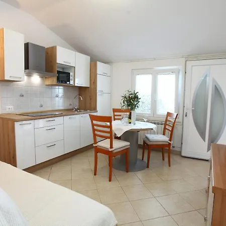 Apartmaji S Pogledom Na Morje Zm -sea View Zm