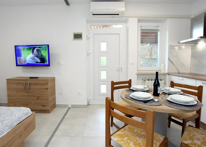 Apartmaji S Pogledom Na Morje Zm -sea View Zm