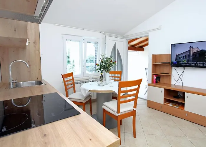 Apartmaji S Pogledom Na Morje Zm -sea View Zm Lägenhet Portorož