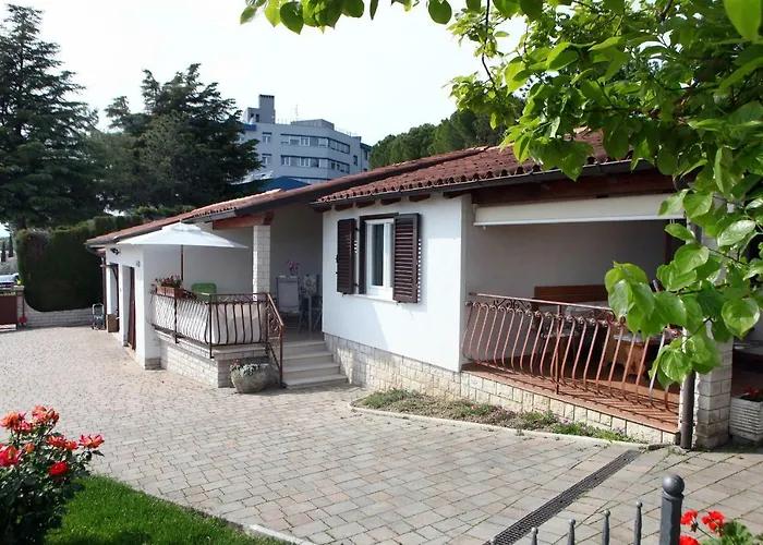 Apartmaji S Pogledom Na Morje Zm -sea View Zm *